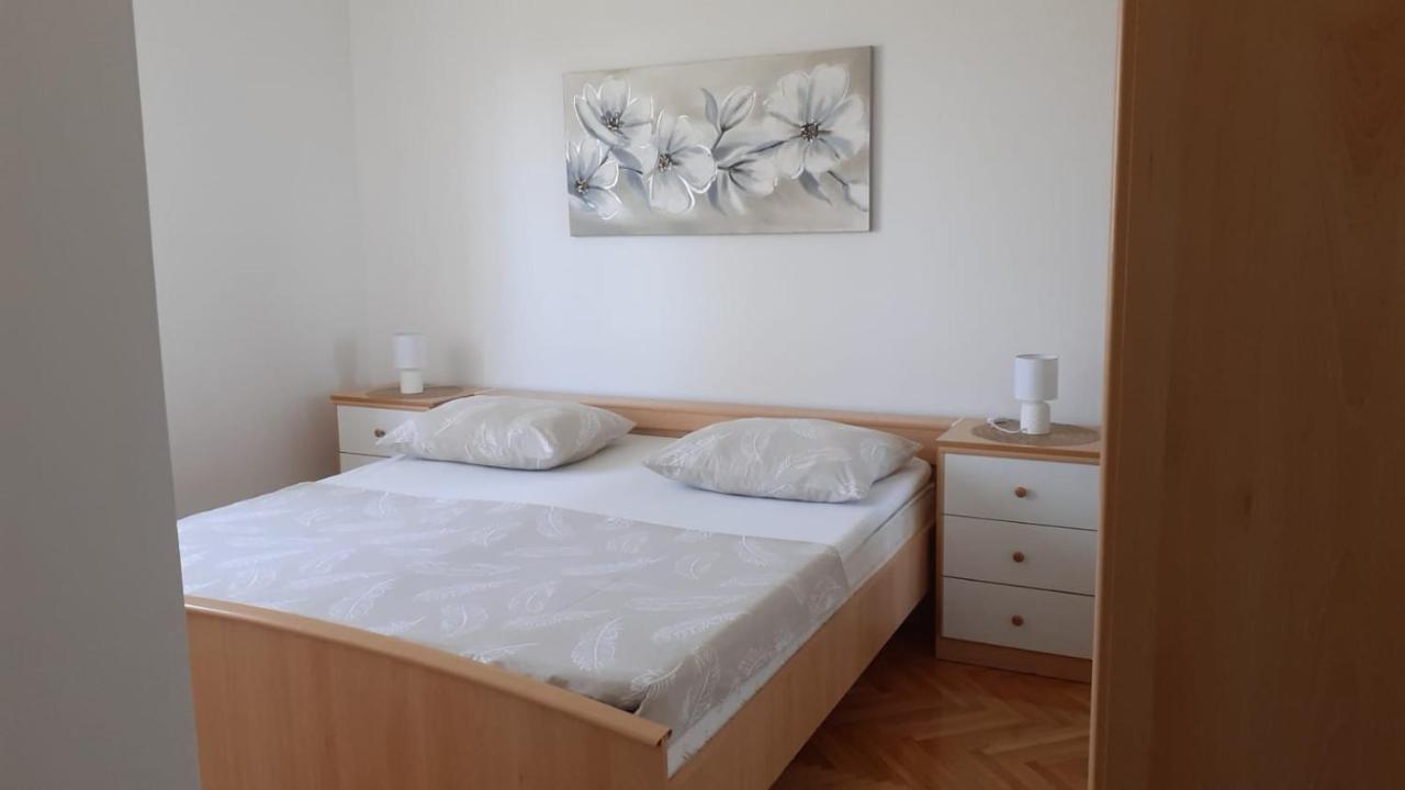 Apartment Viki Лозовац Экстерьер фото