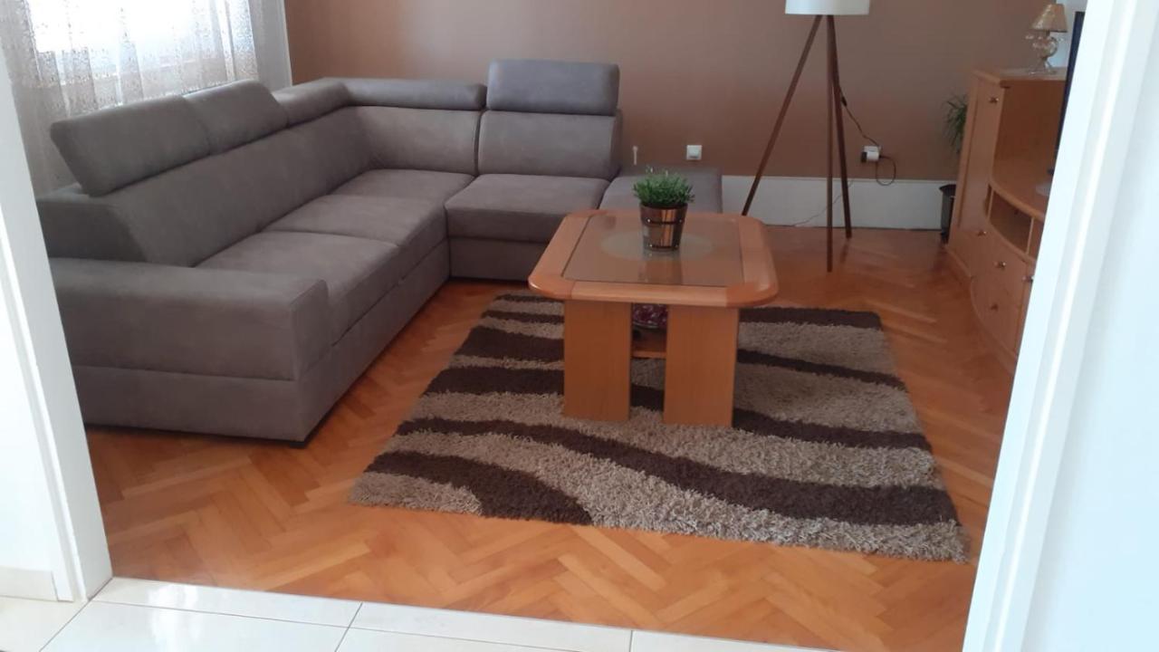 Apartment Viki Лозовац Экстерьер фото